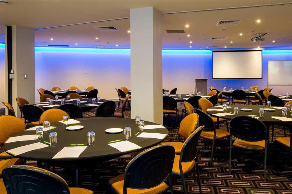 Days Inn By Wyndham Greenfield Facilități foto