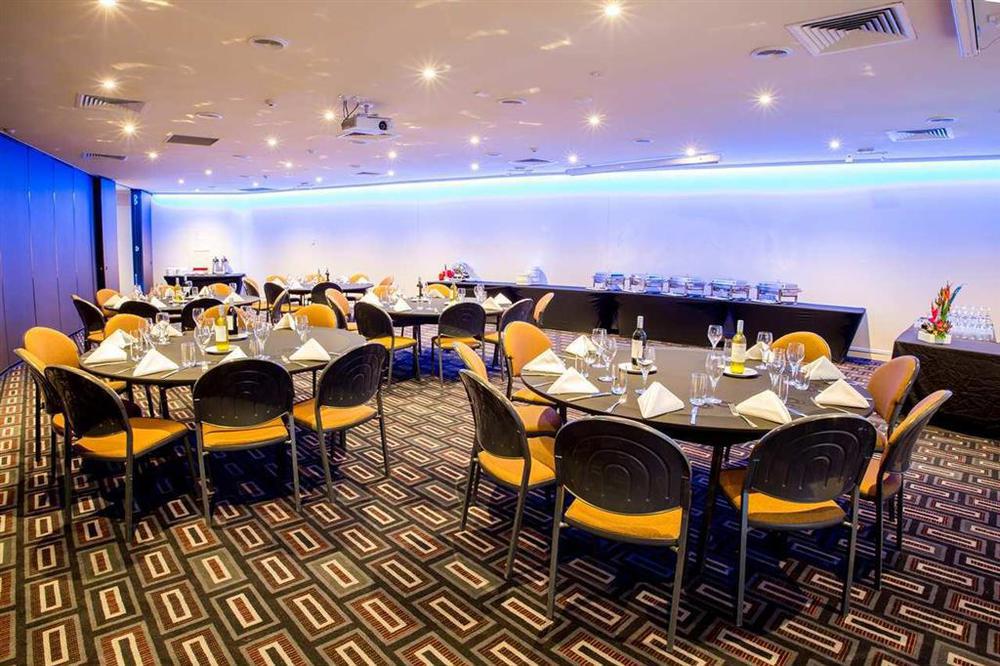 Days Inn By Wyndham Greenfield Facilități foto