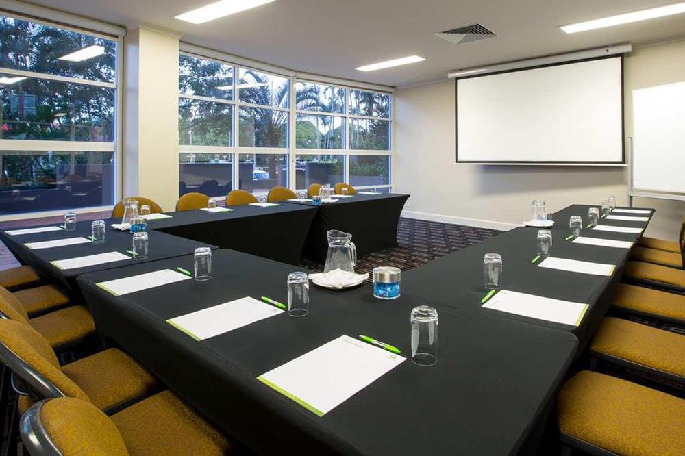 Days Inn By Wyndham Greenfield Facilități foto